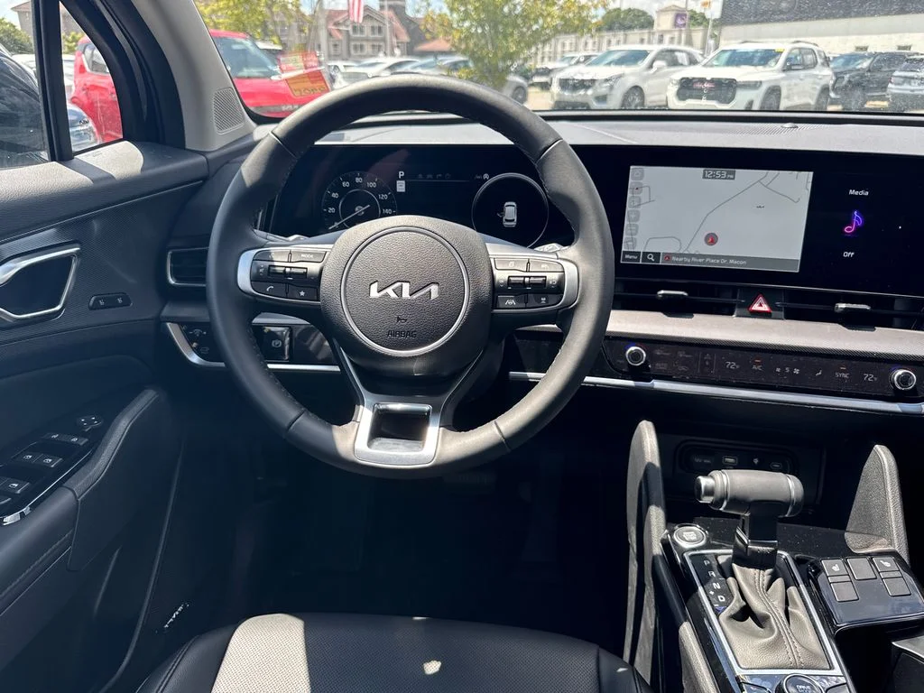 2025 Kia Sportage SX - Photo 24