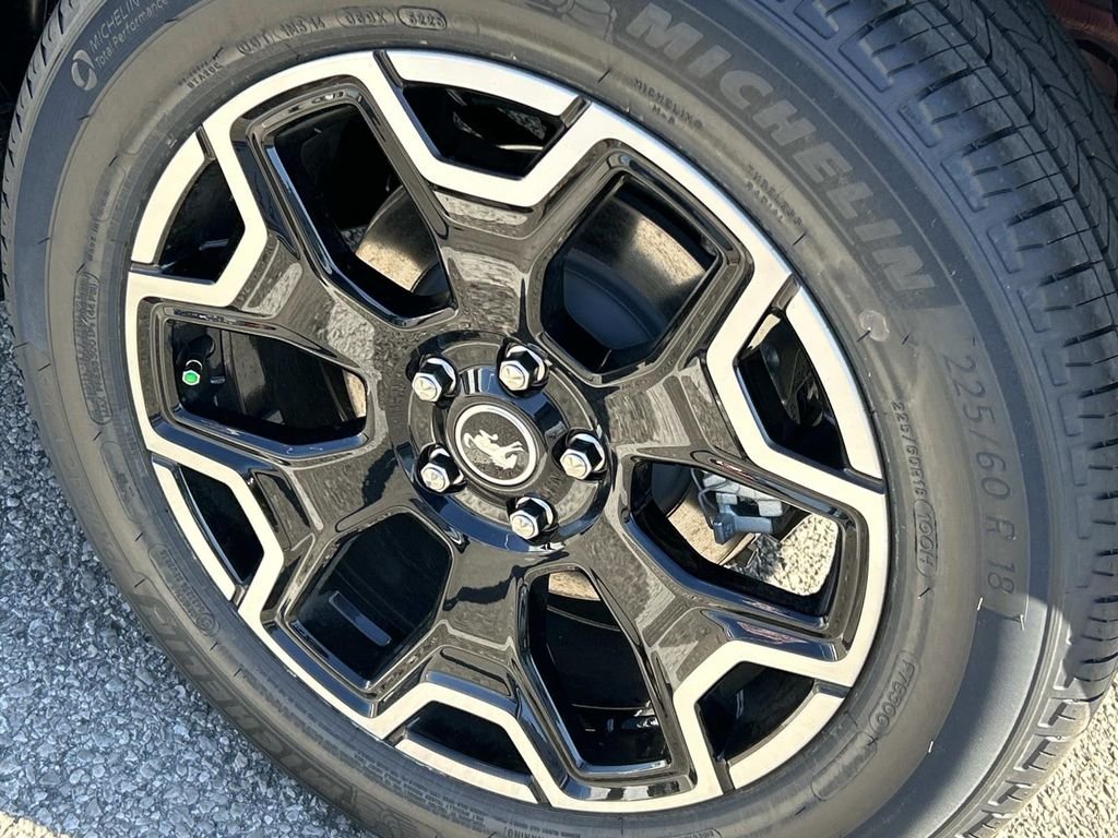 New 2026 Ruby Red Metallic Tinted Clearcoat Ford Outer Banks® image 12