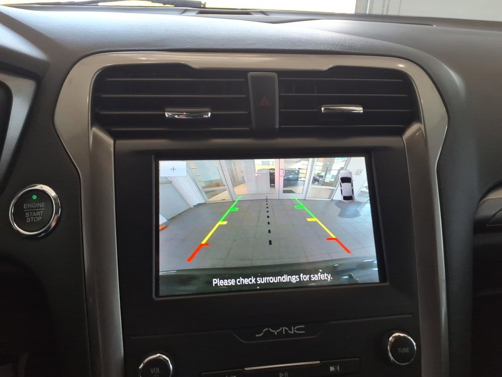 2019 Ford Fusion Hybrid SE - Photo 21