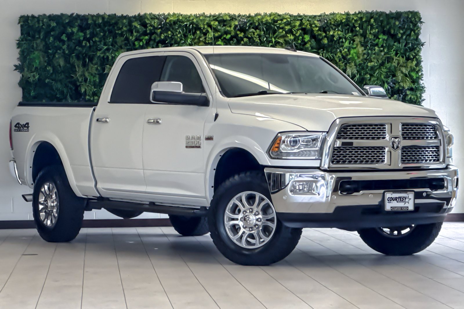 Used 2018 Bright White Clearcoat Ram Laramie image 1