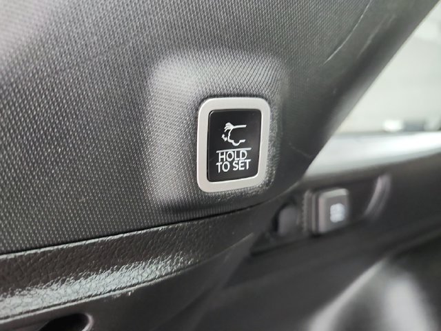 Used 2024 White Jeep Limited image 44