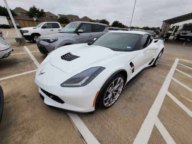 Used 2019 ARCTIC WHITE Chevrolet Grand Sport 1LT image 3