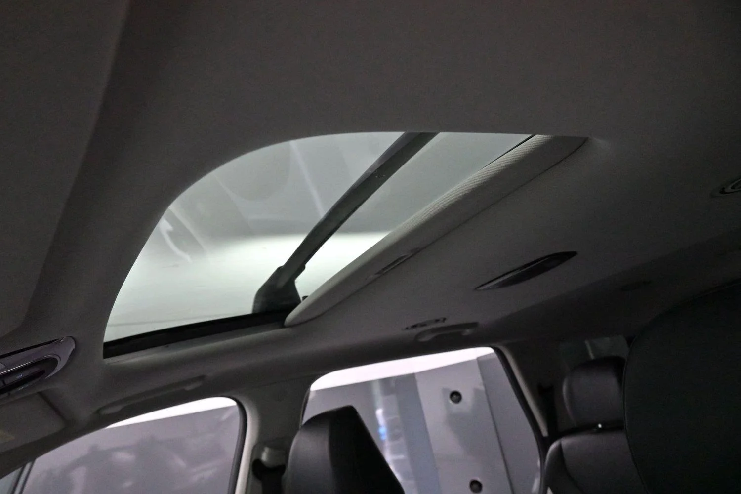 Used 2024 Gray Hyundai XRT image 29