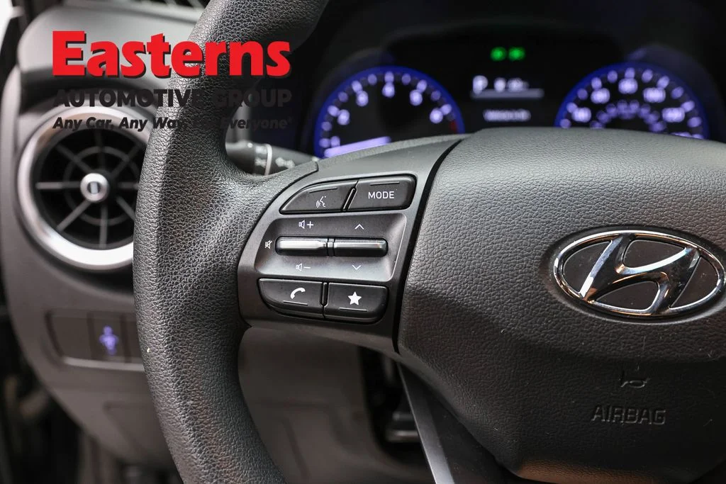 Used 2023 Black Hyundai SEL image 14