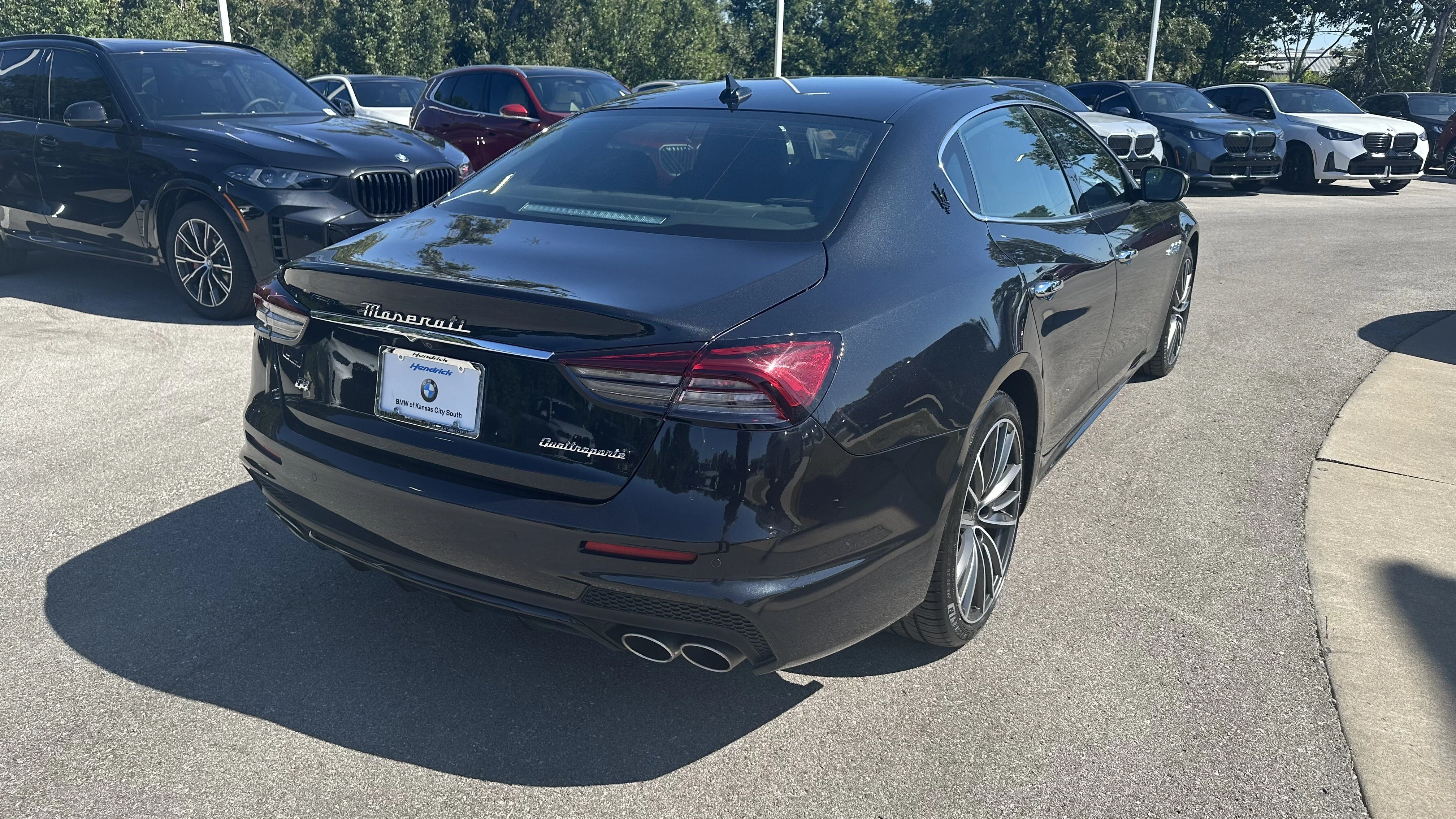 Used 2022 Nero Ribelle Metallic Maserati Modena Q4 image 10