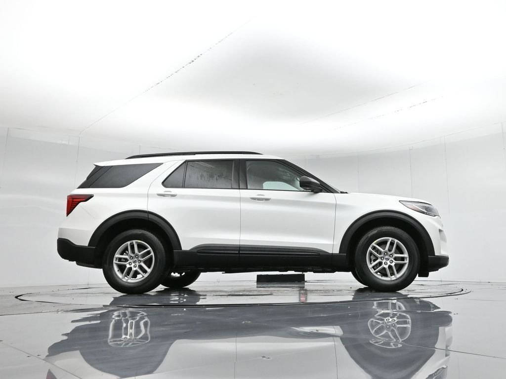 New 2026 Star White Metallic Tri-Coat Ford Active image 78