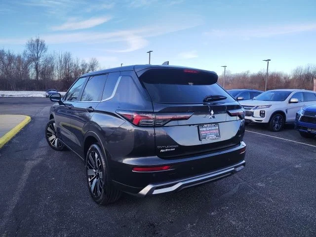 New 2026 Gray Mitsubishi SE image 5