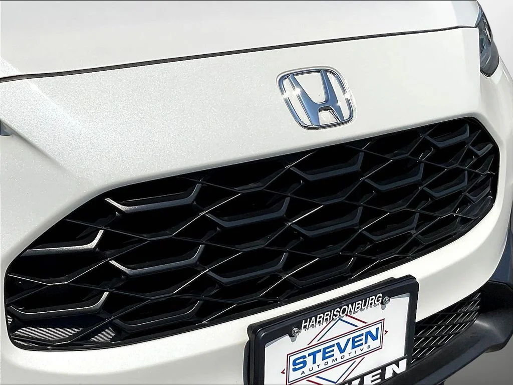 Used 2024 Platinum White Pearl Honda LX image 31