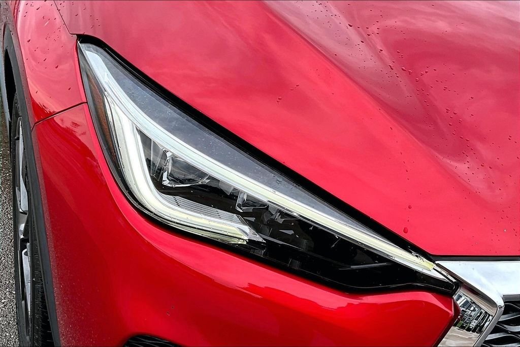 Used 2022 Red INFINITI Autograph image 29