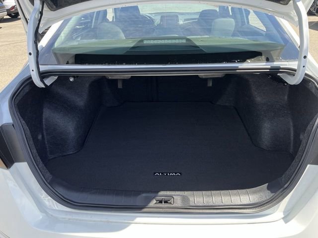 2025 Nissan Altima SV - Photo 22