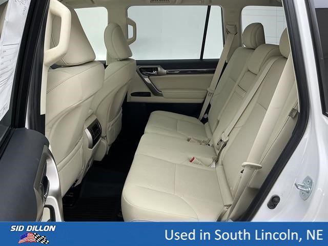 Used 2021 Starfire Pearl Lexus GX 460 Premium image 17