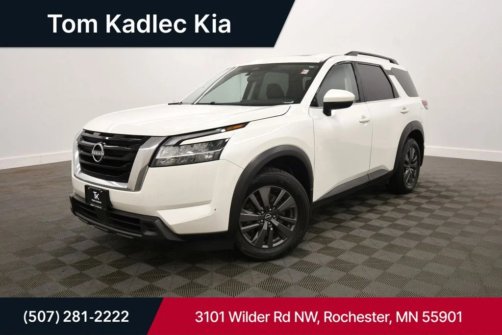Used 2022 White Nissan SV image 1