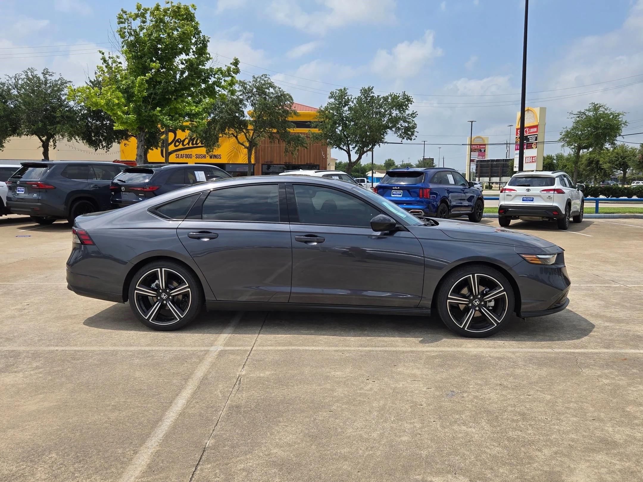 New 2026 Meteorite Gray Metallic Honda SE image 3
