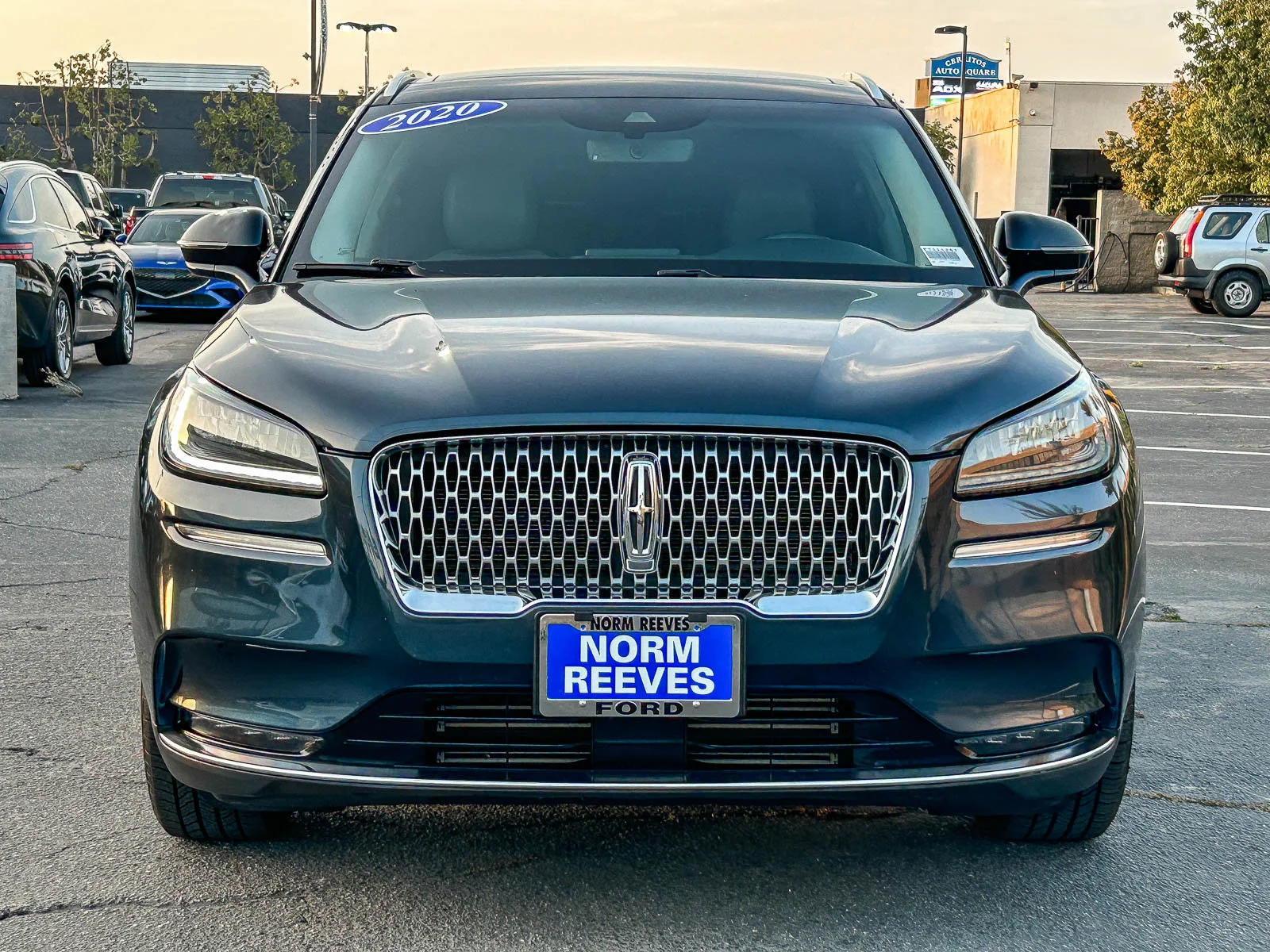 Used 2020 Blue Lincoln Reserve image 2