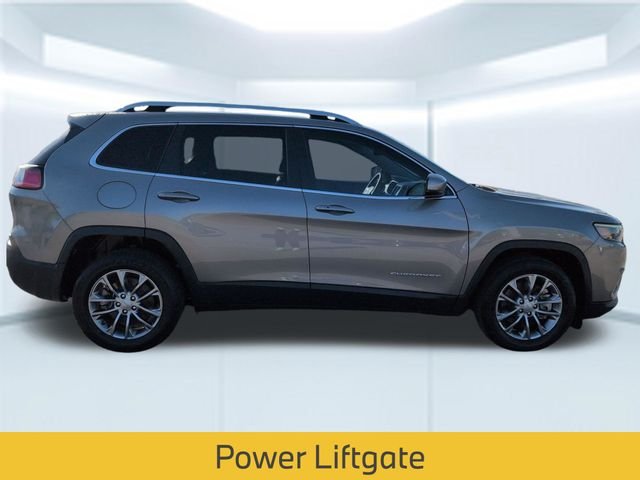Used 2021 Light Brownstone Pearlcoat Jeep Latitude Lux image 8