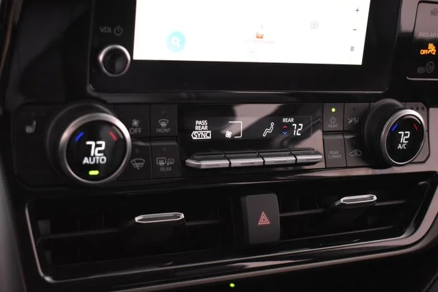 2023 Toyota Highlander XLE - Photo 31