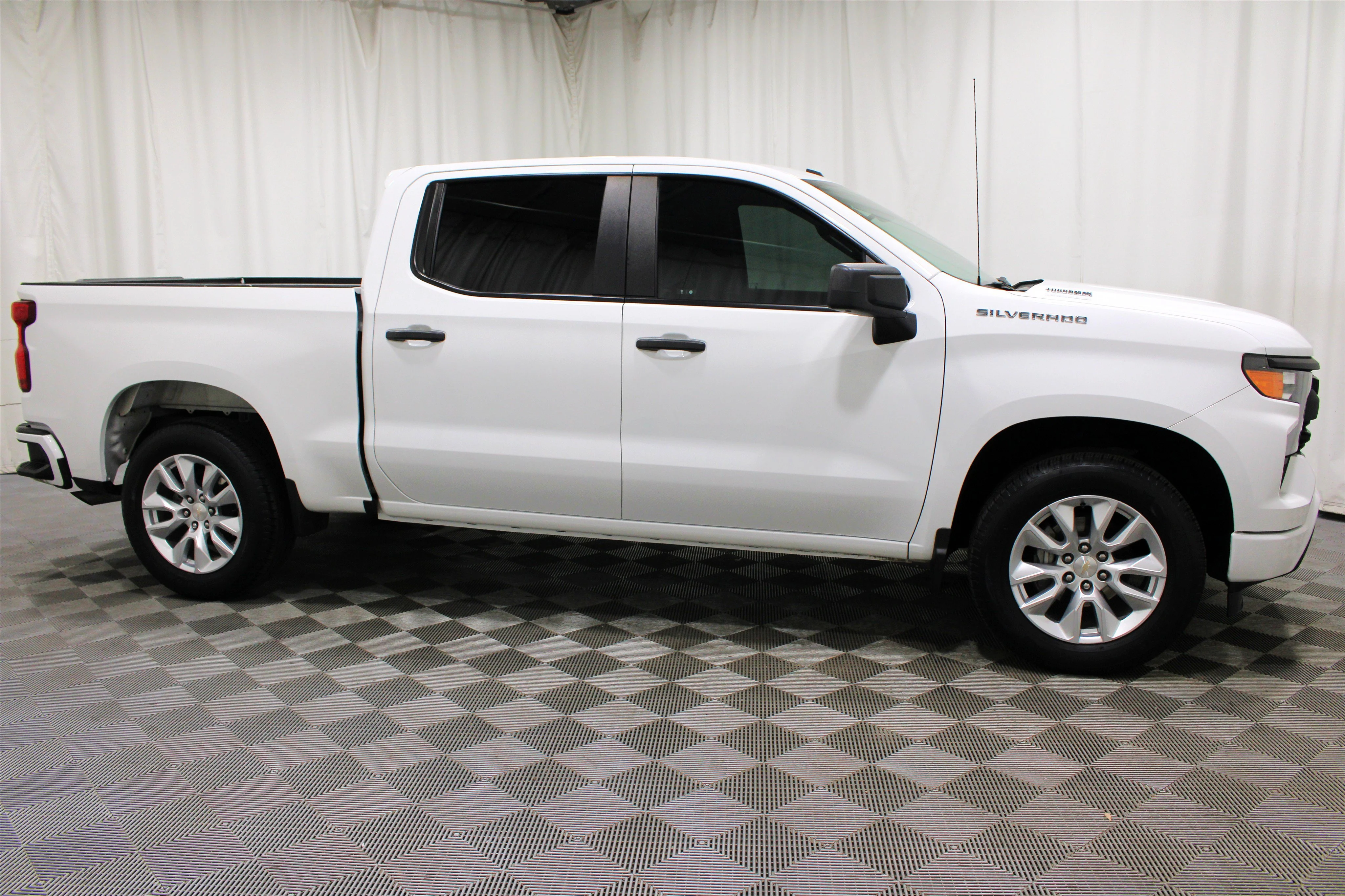 2024 Chevrolet Silverado 1500 Custom - Photo 26