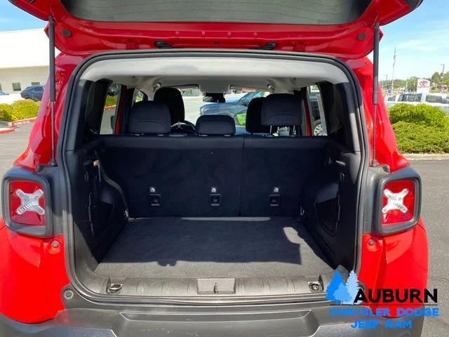 Used 2020 Red Jeep Trailhawk image 9