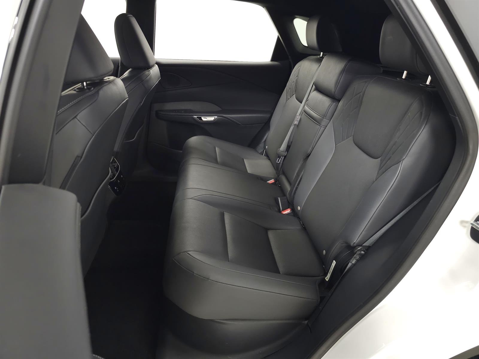 Certified Used 2024 Eminent White Pearl Lexus PREMIUM image 33