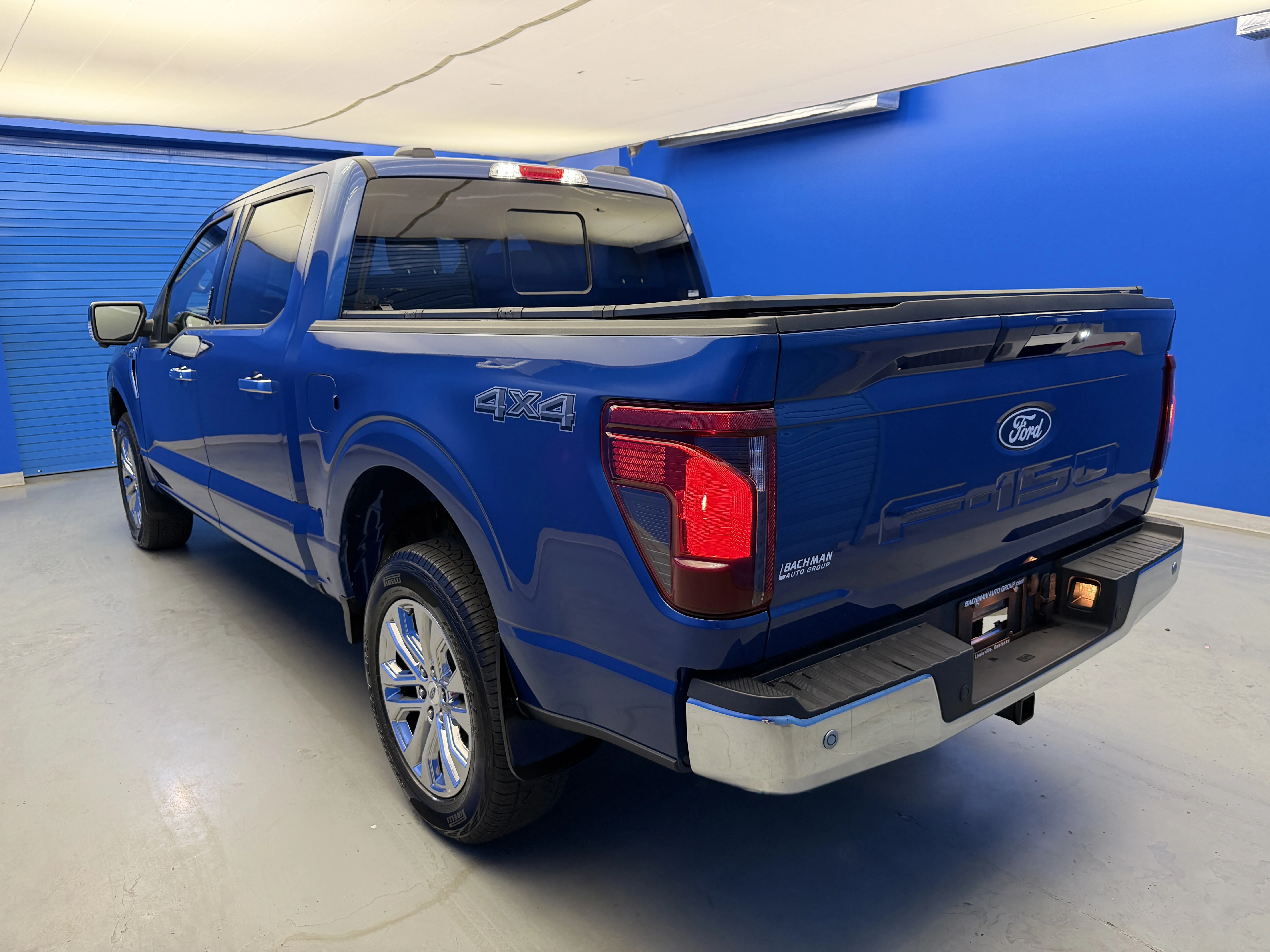 Used 2024 Atlas Blue Metallic Ford XLT image 5