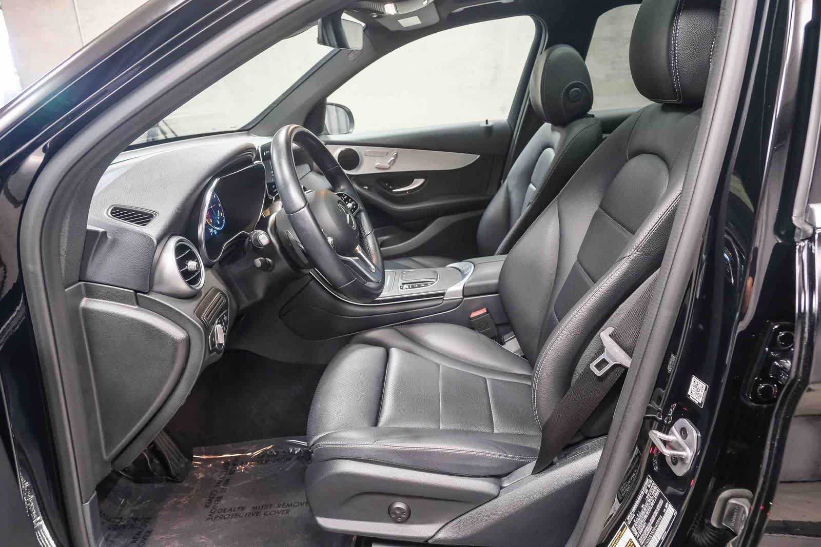 Certified Used 2022 Black Mercedes-Benz GLC 300 image 24