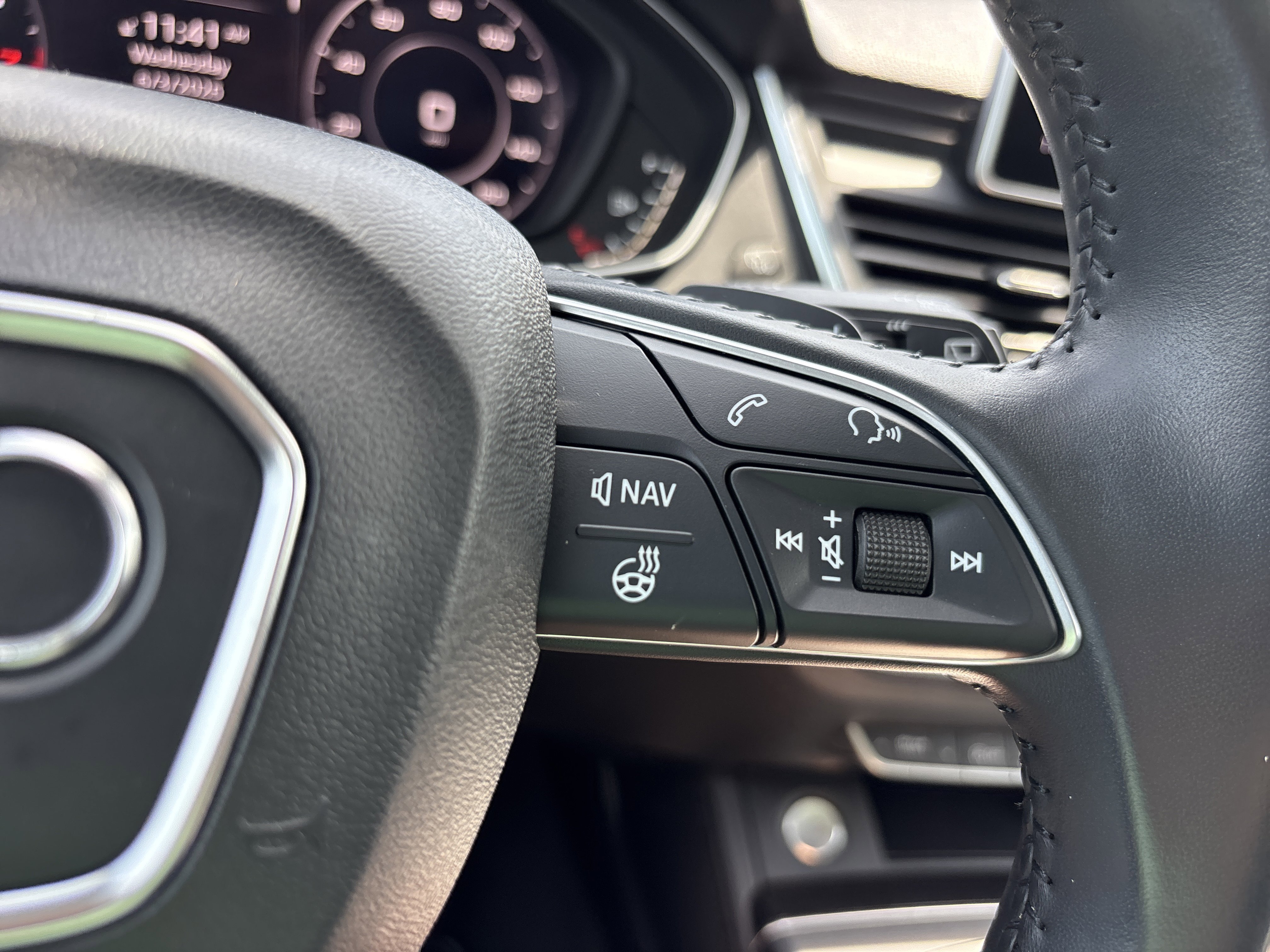 Used 2018 Moonlight Blue Metallic Audi 2.0T Premium Plus AWD image 29