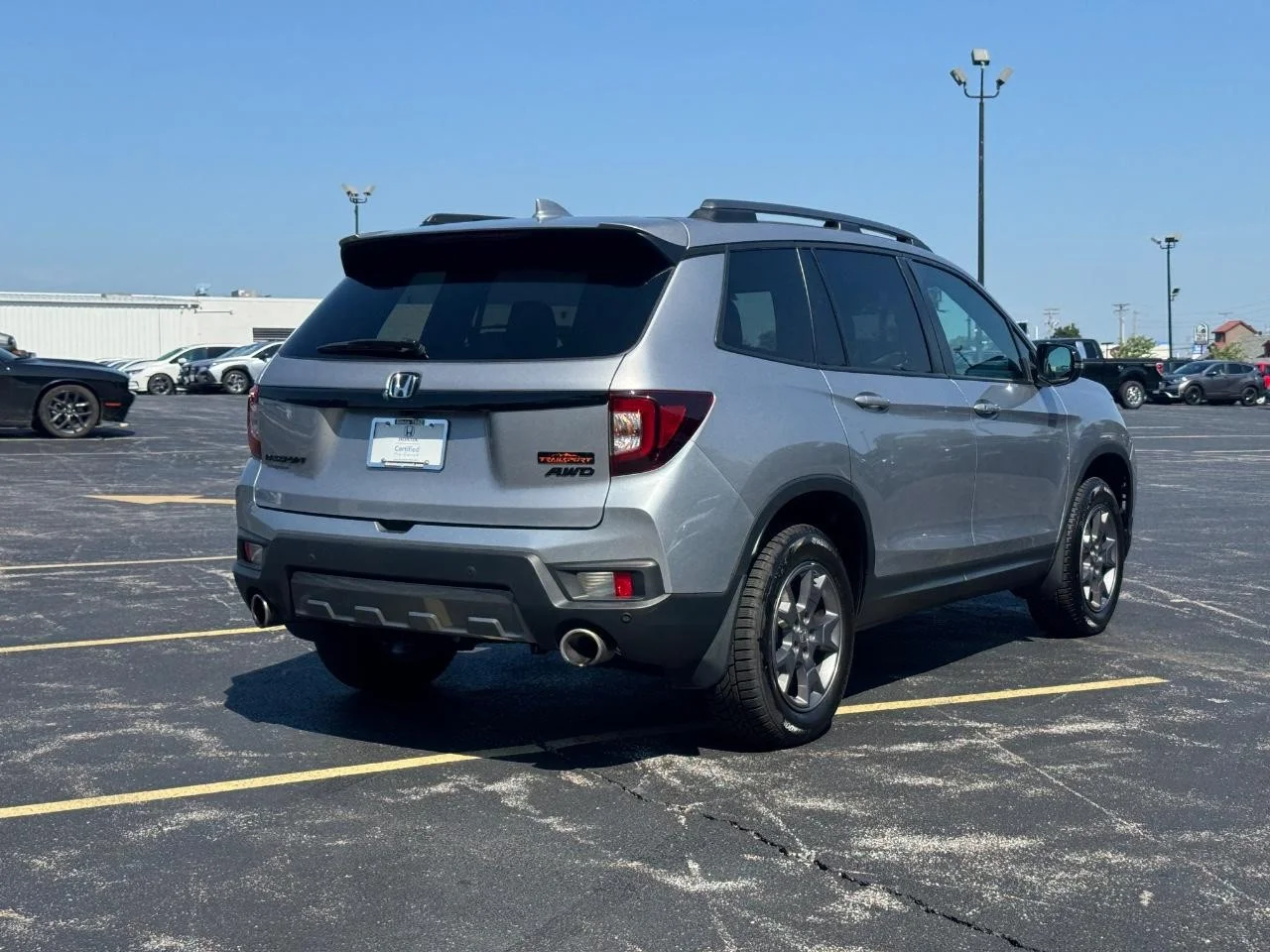 Certified Used 2024 Lunar Silver Metallic Honda AWD TRAILSPORT image 4