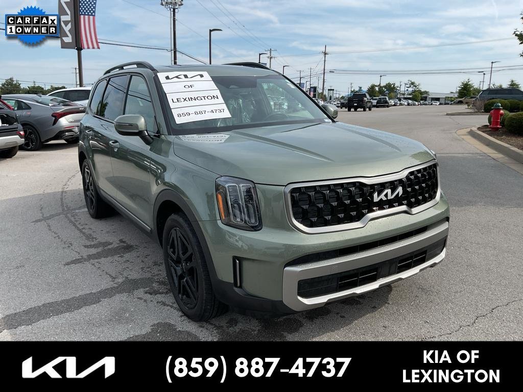 Used 2023 Jungle Green Kia EX X-Line image 1