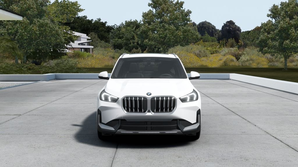 New 2027  BMW xDrive28i image 3