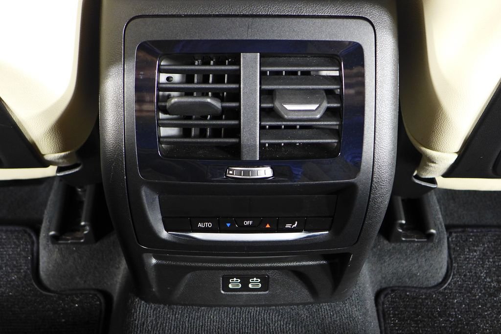 Used 2023 Jet Black BMW sDrive30i image 24