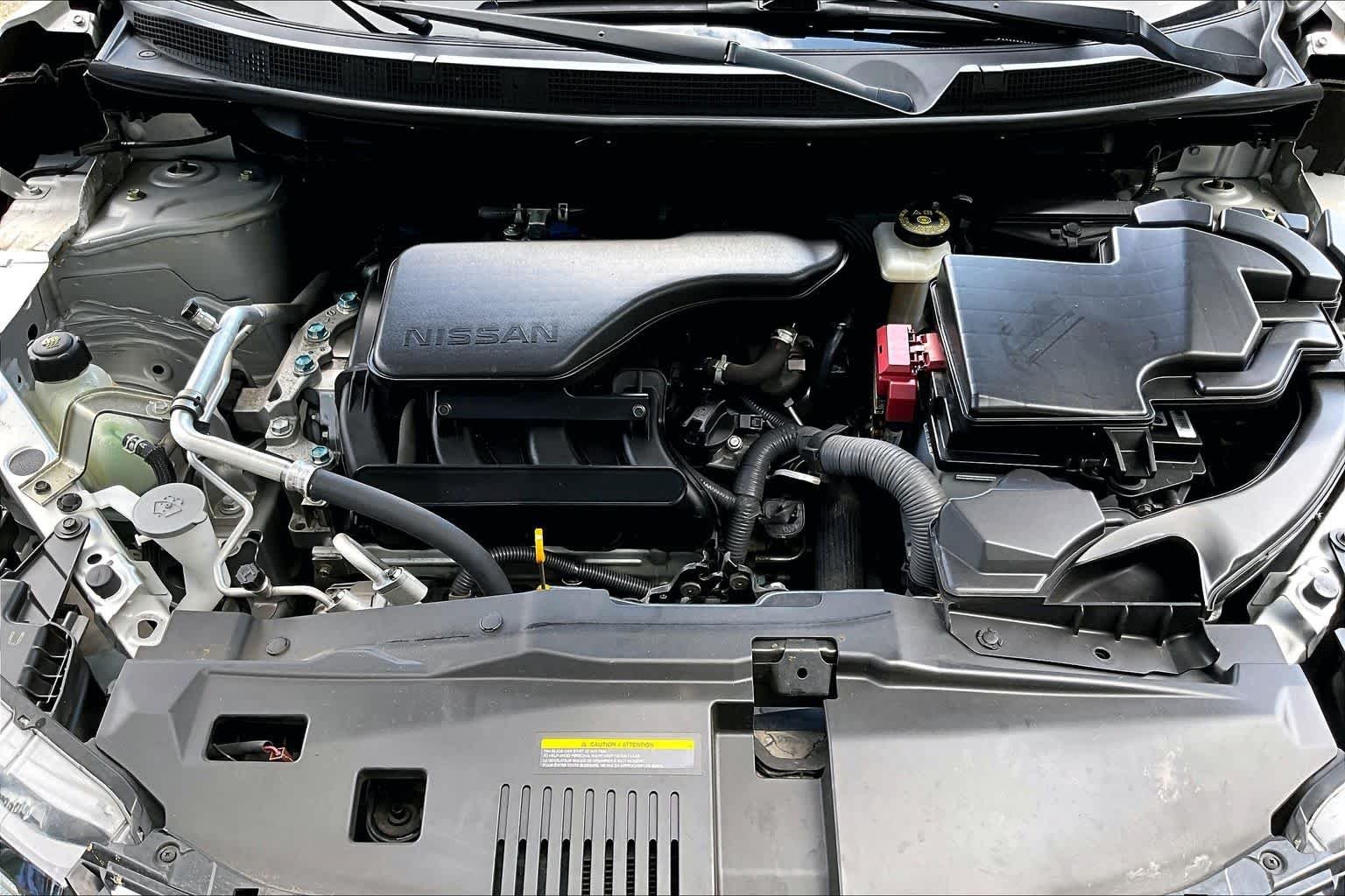 Used 2022 Brilliant Silver Metallic Nissan SL image 32