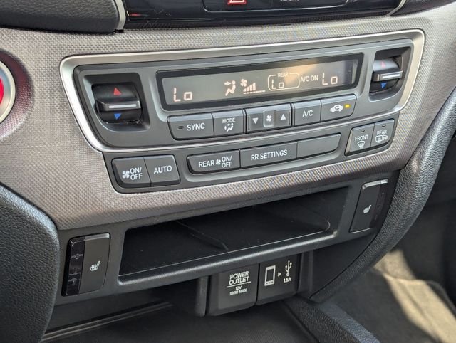 Used 2023 Radiant Red Metallic II Honda RTL image 19