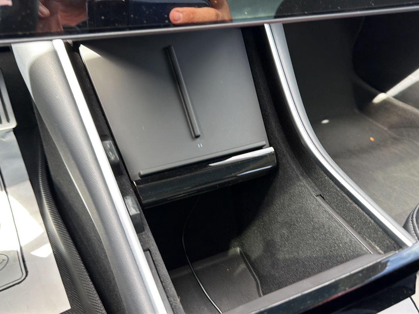 Used 2018  Tesla Long Range Battery image 33