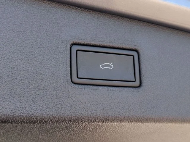 2024 Volkswagen Tiguan SE - Photo 29