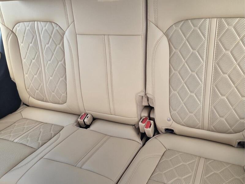 Used 2025 Bright White Clearcoat JEEP SERIES III OBSIDIAN 4X4 image 13