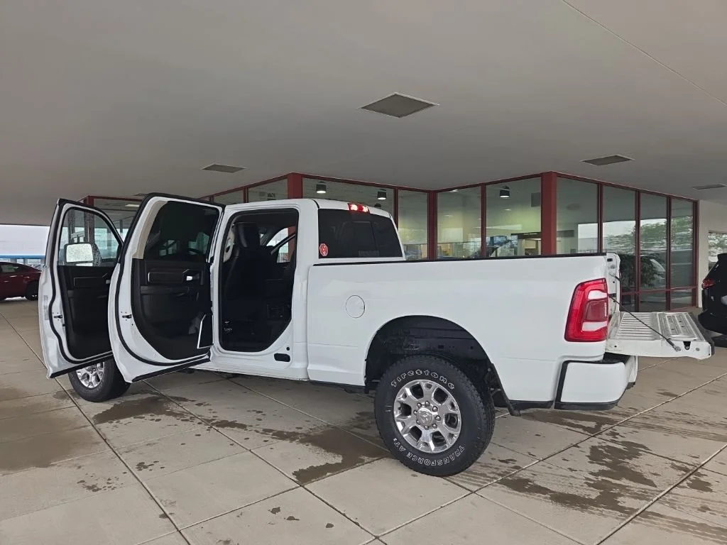 Used 2024 White Ram Laramie image 13