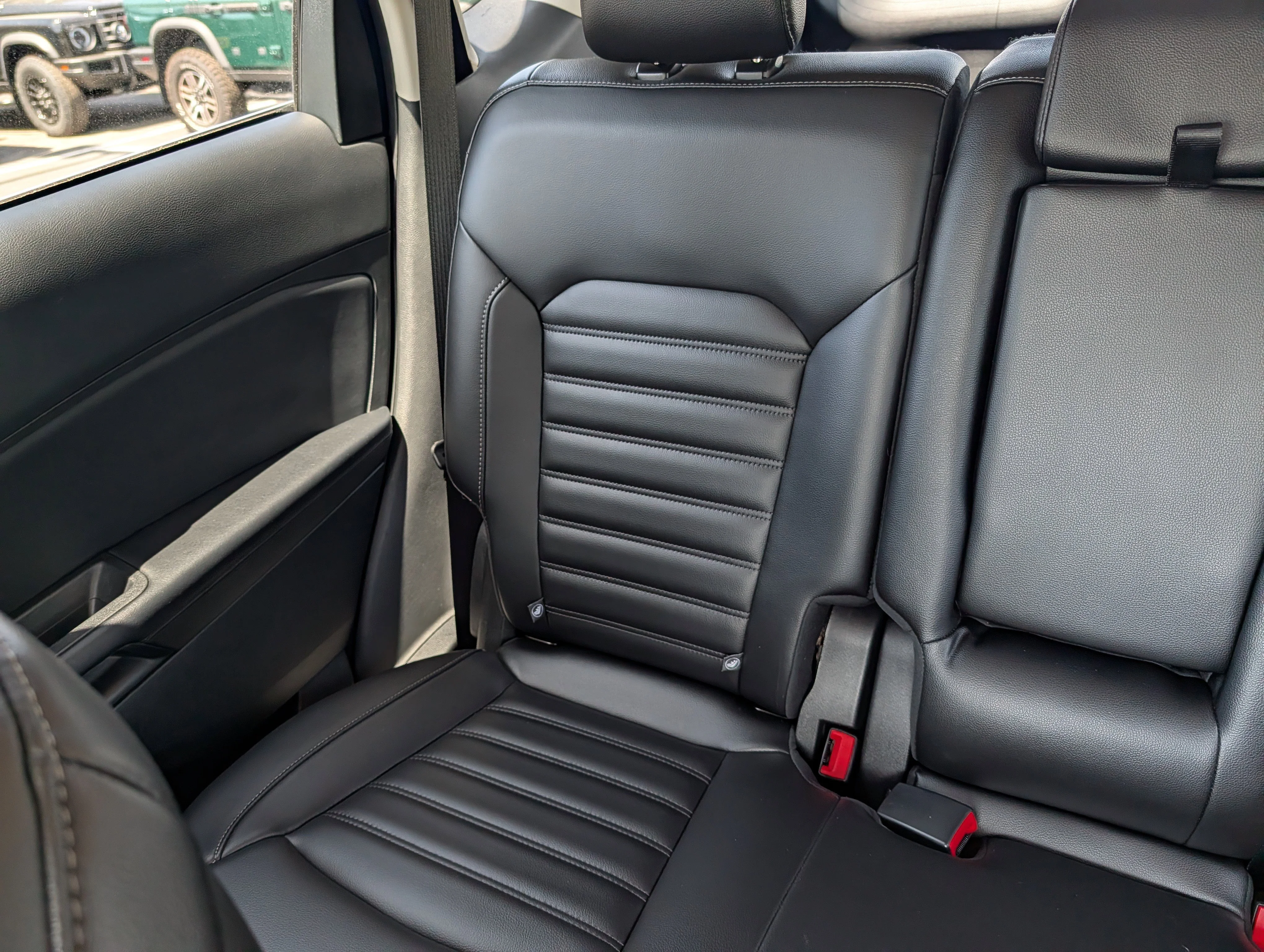 Used 2024 AGATE BLACK METAL Ford SEL image 12