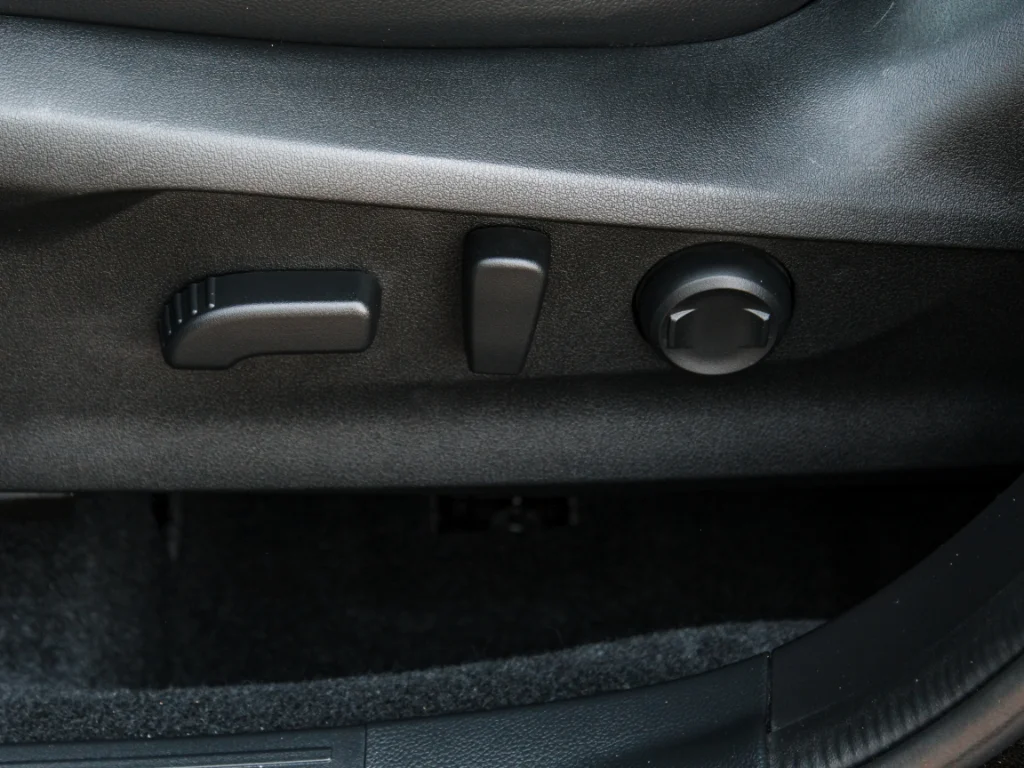 Used 2024 Crystal Black Silica Subaru Touring image 12