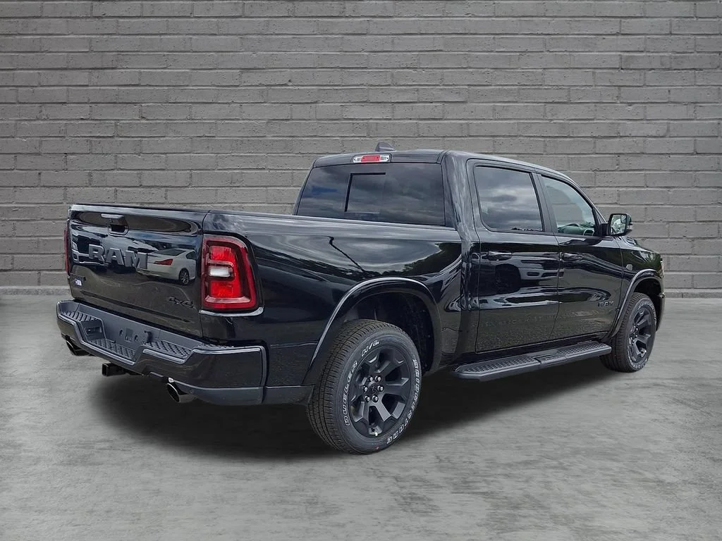 New 2027 Diamond Black Crystal Pearlcoat Ram Big Horn image 8