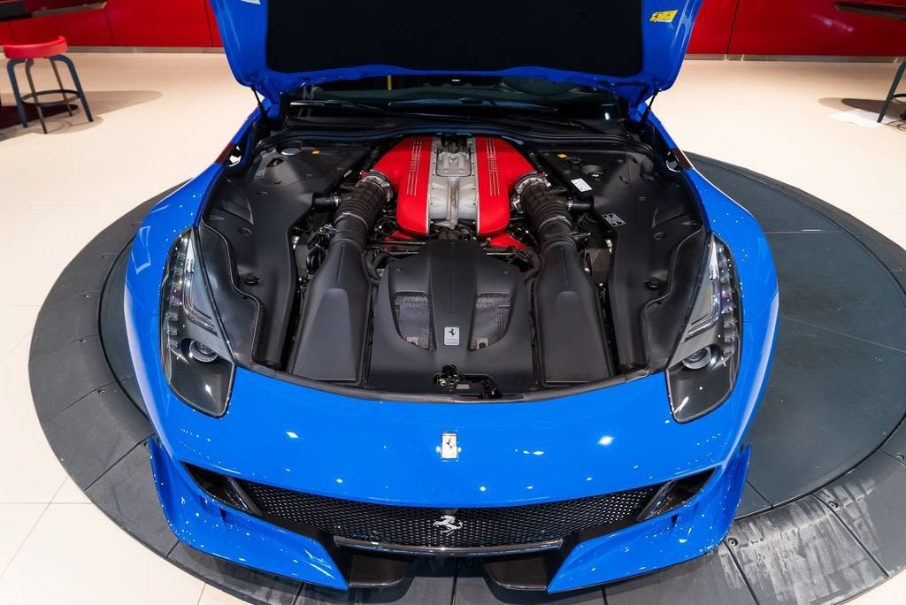 Certified Used 2017 Extra Sample Ferrari Base image 21
