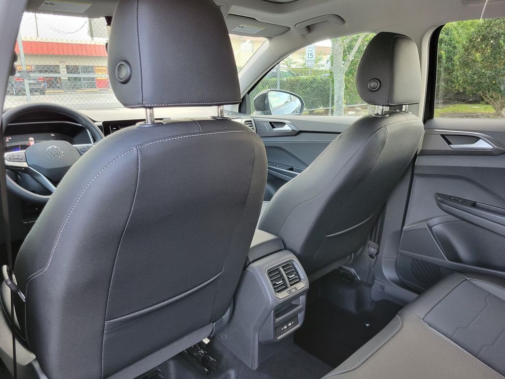 New 2026 Black Volkswagen 1.5T SE Black image 6