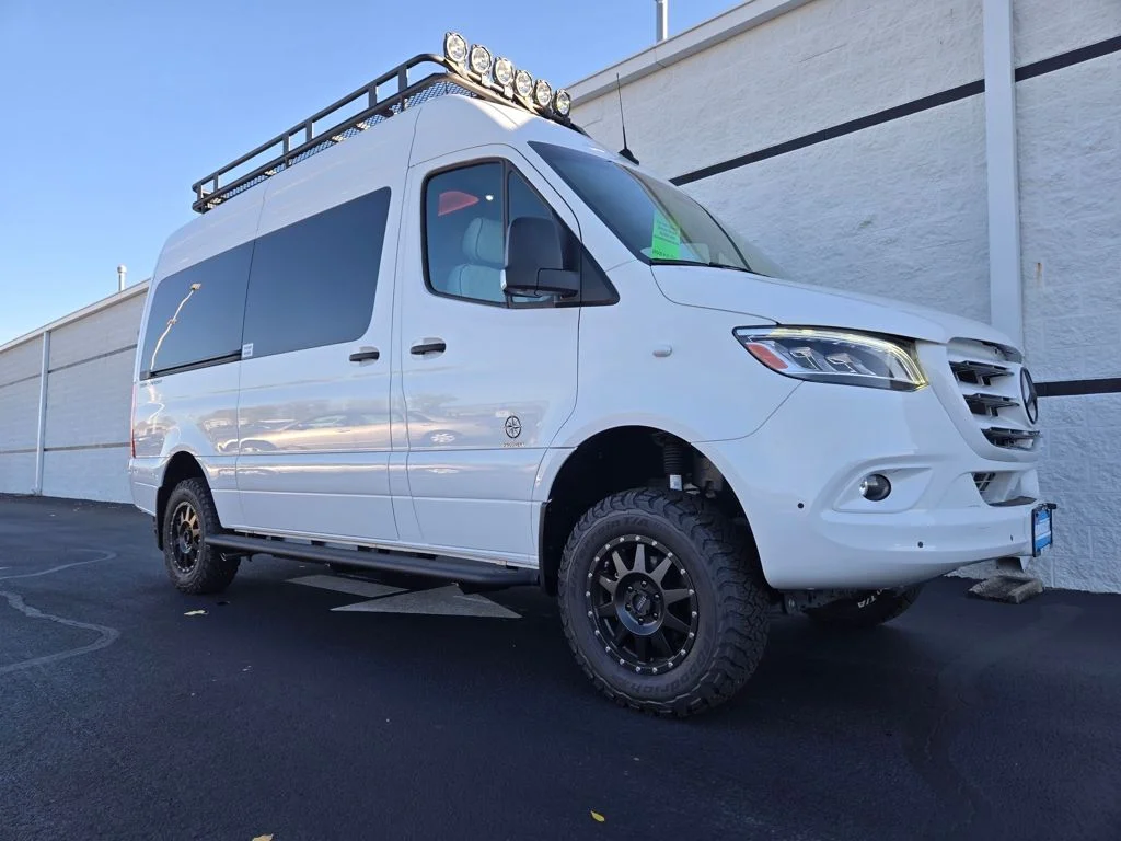 New 2026 White Mercedes-Benz Discovery Adventure image 3