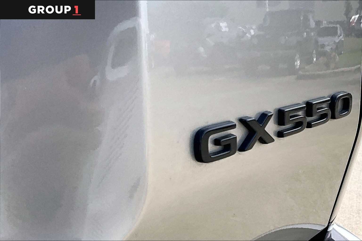 Certified Used 2025 Atomic Silver Lexus Premium+ image 28