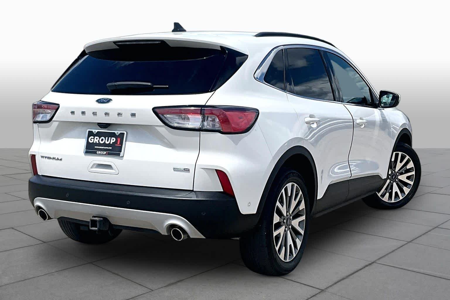 Used 2020 Star White Metallic Tri-Coat Ford Titanium image 13