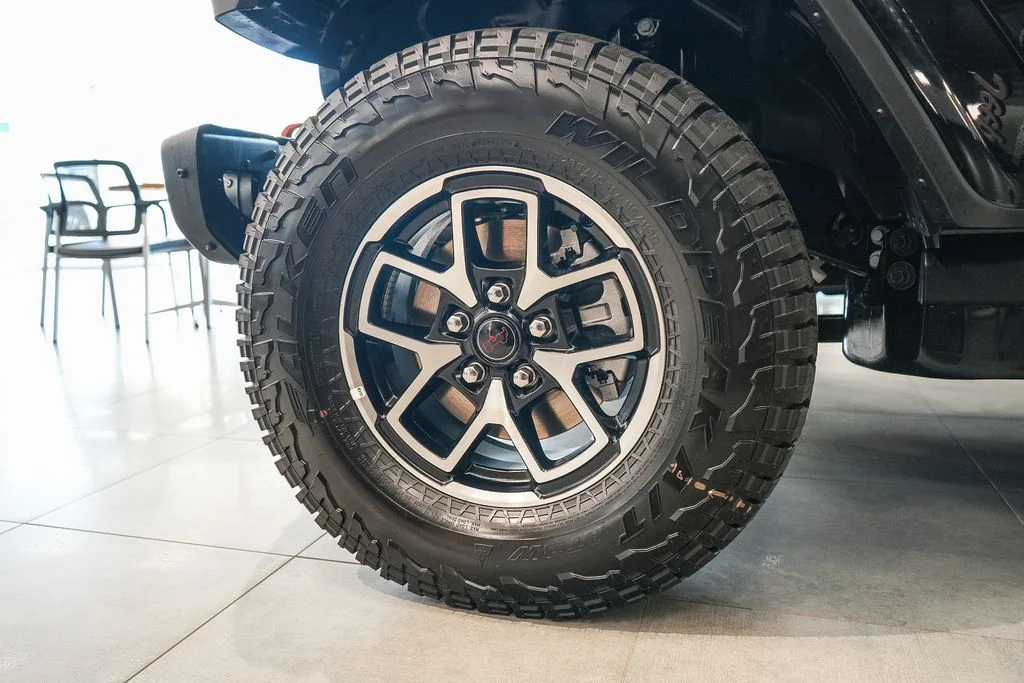 New 2026 Black Clearcoat Jeep Rubicon X image 10