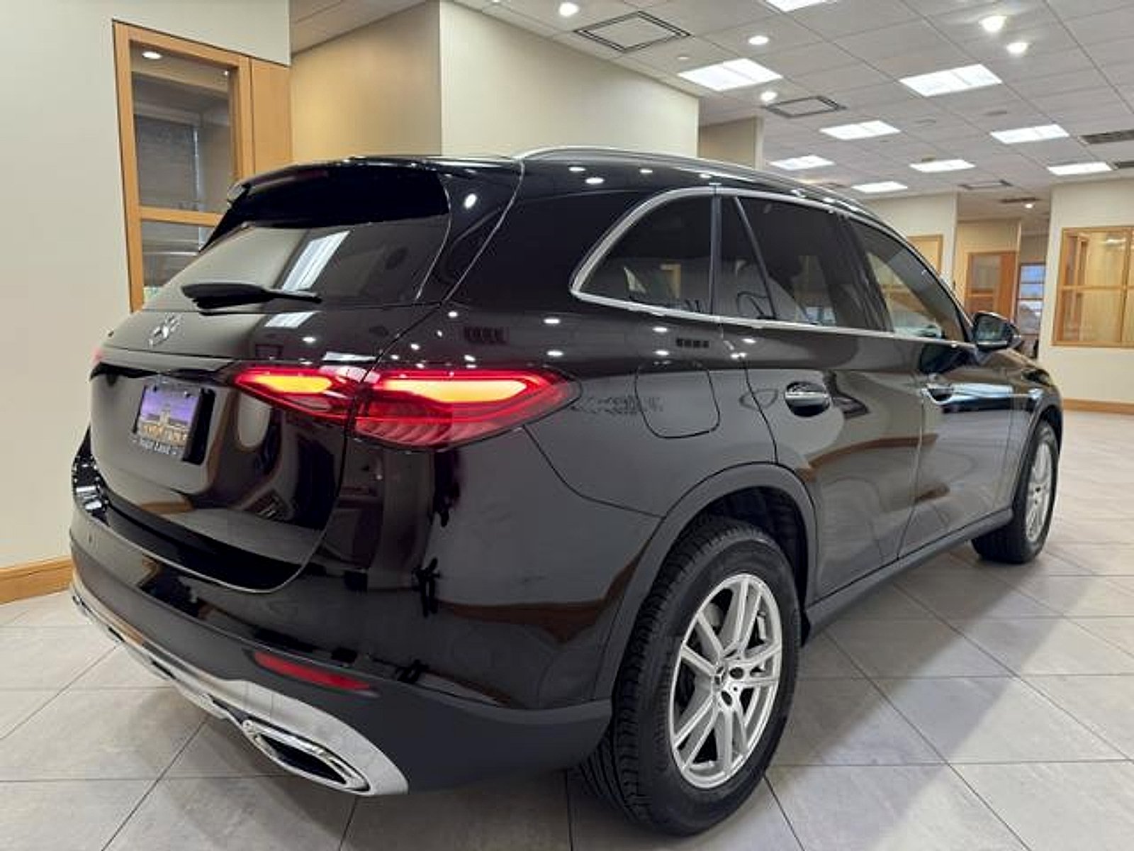 Certified Used 2025 Black Mercedes-Benz SUV image 5