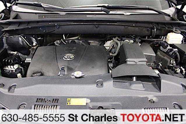 Certified Used 2018 MIDNIGHT BLACK METALLIC Toyota  image 4