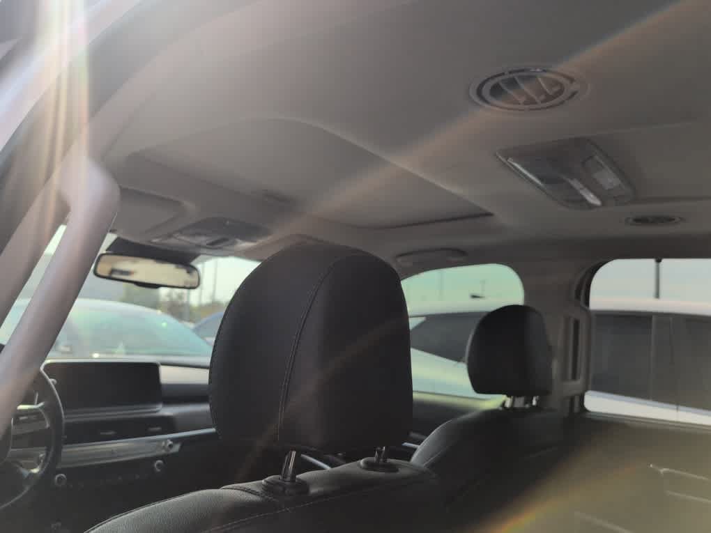 Used 2021 Glacial White Pearl Kia EX image 9