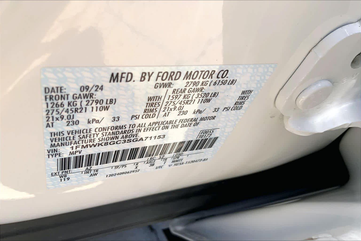 Used 2025 Star White Metallic Tri-Coat Ford ST image 32