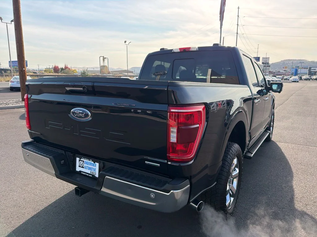 Certified Used 2021 Blue Metallic Ford XLT image 5